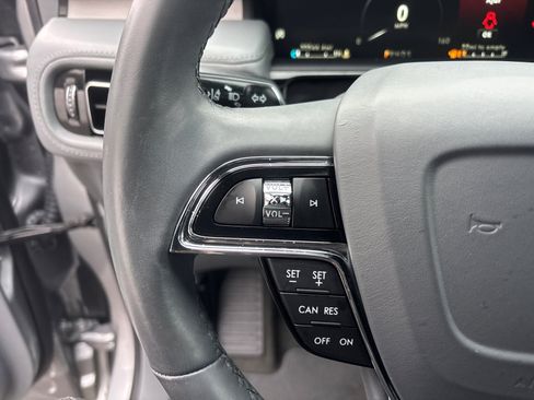 Certified 2022 Lincoln Nautilus Reserve w/ Cargo Utility Package image 17