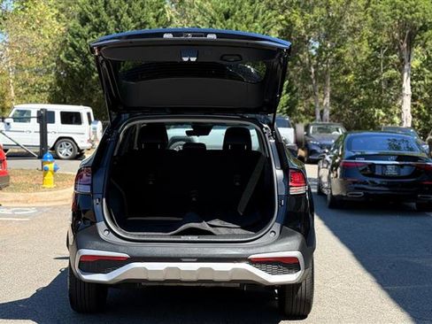 Used 2024 Kia Sportage EX image 27