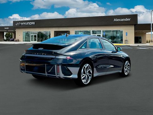 New 2025 Hyundai Ioniq 6 SEL image 7