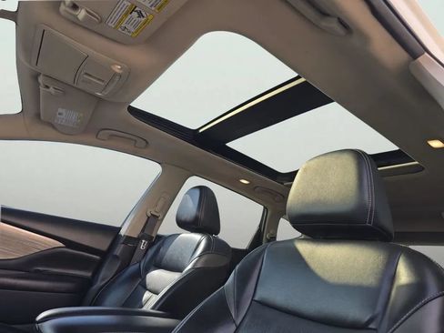 Used 2018 Nissan Murano Platinum FWD image 10