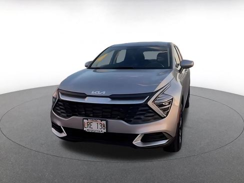 Used 2025 Kia Sportage LX image 7