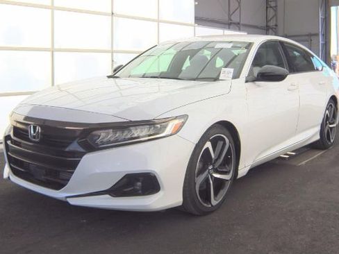 Used 2021 Honda Accord Sport image 2