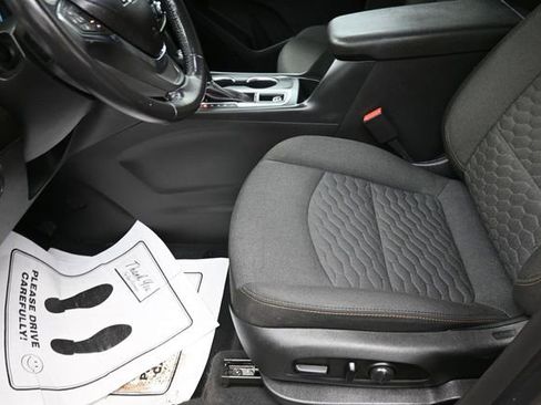 Used 2020 Chevrolet Equinox LT FWD image 10