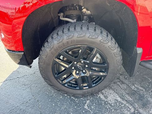 Used 2024 Chevrolet Silverado 1500 Custom Trail Boss image 33