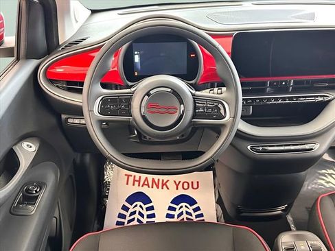 New 2024 FIAT 500 e (RED) image 8