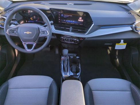 New 2026 Chevrolet Trax LT w/ Driver Confidence Package image 15