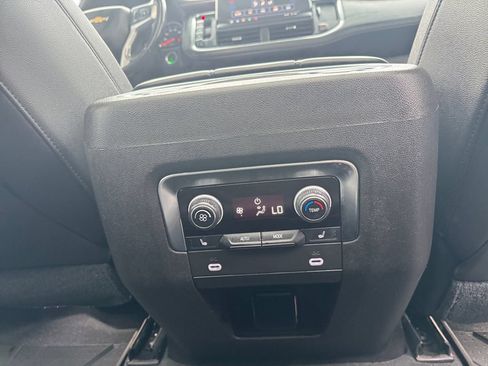 Used 2021 Chevrolet Tahoe LT w/ LT Signature Package RWD image 22