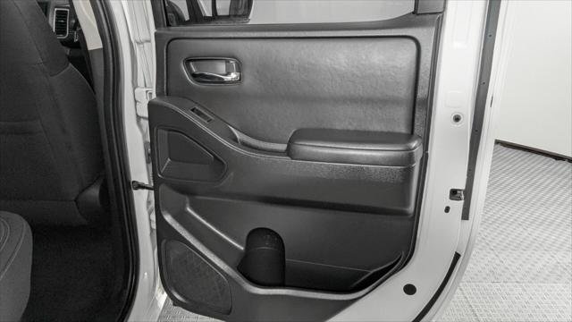 Used 2022 Nissan Frontier SV RWD image 19