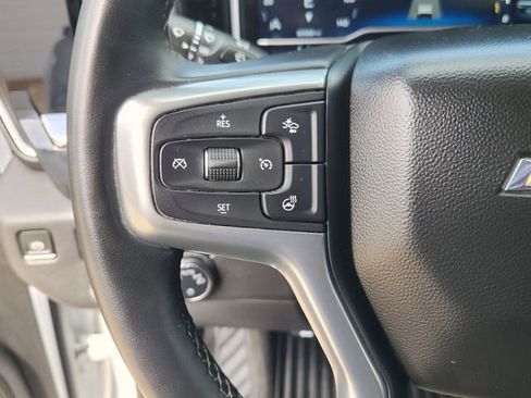 Used 2023 Chevrolet Silverado 1500 LT AWD/4WD image 27