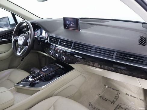 Used 2018 Audi Q7 3.0T Premium AWD/4WD image 9