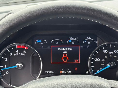 Certified 2022 Ford F250 Lariat w/ Black Appearance Package AWD/4WD image 21