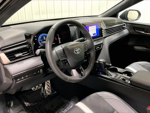 Certified 2025 Toyota Camry SE FWD image 15