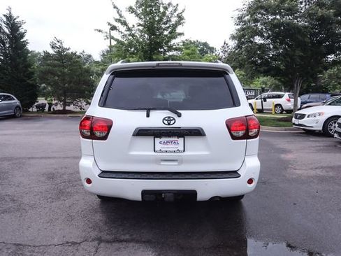 Used 2022 Toyota Sequoia TRD Sport AWD/4WD image 11