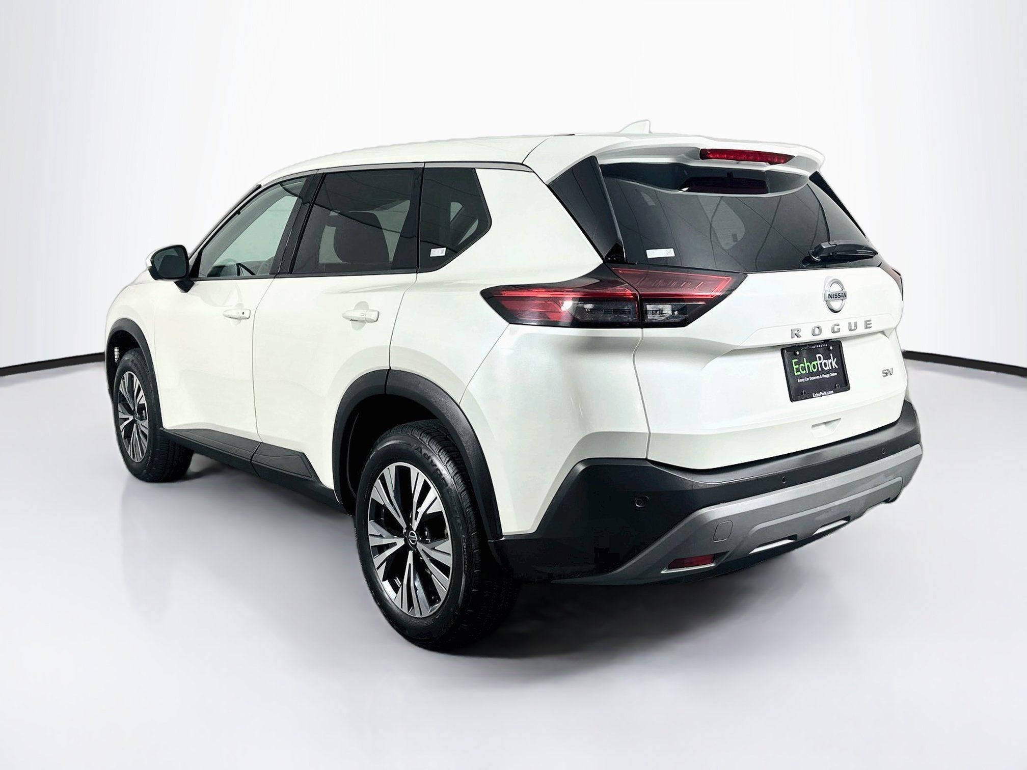 Used 2021 Nissan Rogue SV FWD image 5
