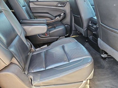 Used 2018 Chevrolet Suburban LT w/ LT Signature Package image 22