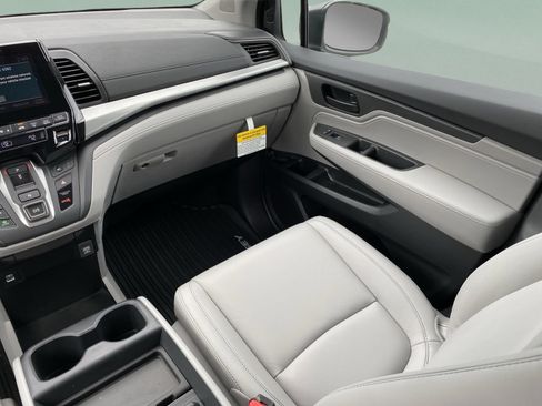 Used 2021 Honda Odyssey EX-L image 15