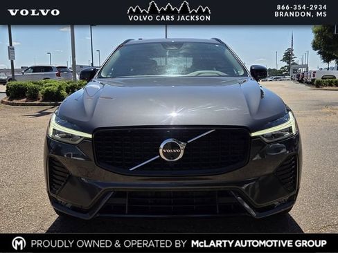 Used 2024 Volvo XC60 B5 Plus AWD/4WD image 2