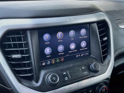 Used 2023 GMC Acadia SLT w/ Technology Package AWD/4WD image 15