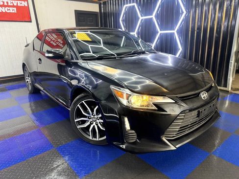 Used 2014 Scion tC FWD image 5