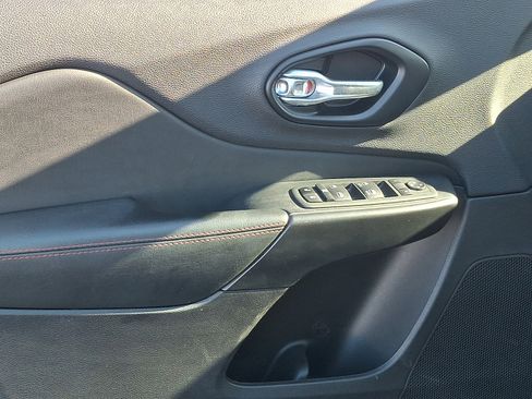 Certified 2022 Jeep Cherokee Trailhawk w/ Sun, Sound & Nav Group image 12