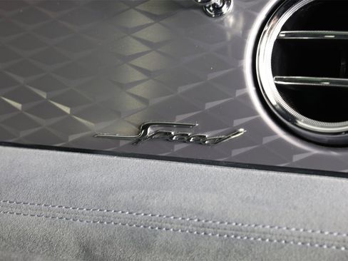 Used 2023 Bentley Bentayga Speed image 28