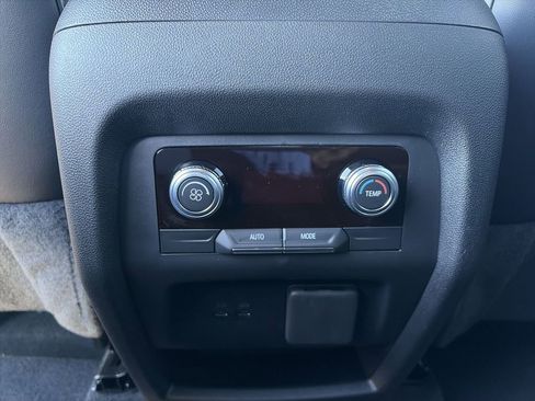 New 2026 GMC Acadia AT4 image 28