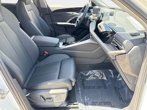 Certified 2025 Audi Q5 Premium Plus w/ Premium Plus image 11