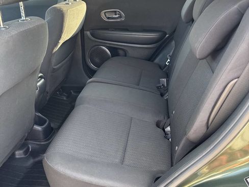 Used 2016 Honda HR-V EX image 10