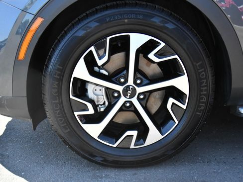 Used 2023 Kia Sportage EX FWD image 12