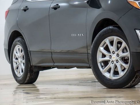 Used 2019 Chevrolet Equinox LT FWD image 4