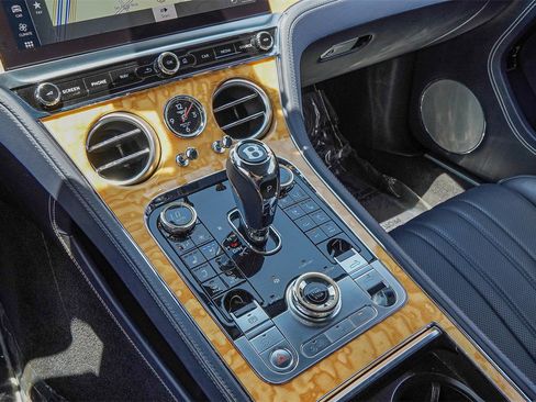 Certified 2021 Bentley Continental GT image 31