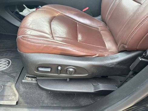 Used 2018 Buick Enclave Avenir w/ Avenir Technology Package AWD/4WD image 22