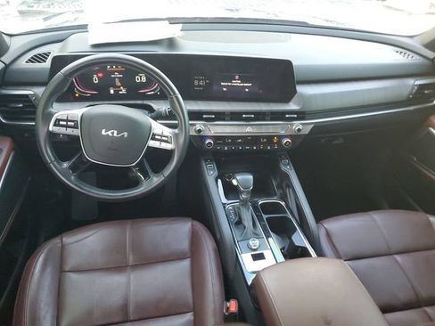 Certified 2023 Kia Telluride EX w/ EX Captain's Chair Package FWD image 12