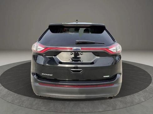 Used 2018 Ford Edge SE FWD image 6