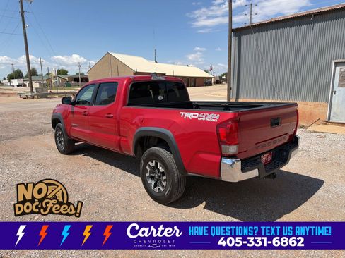 Used 2017 Toyota Tacoma TRD Off-Road w/ Tow Package AWD/4WD image 4