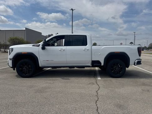 New 2026 GMC Sierra 2500 AT4 image 3