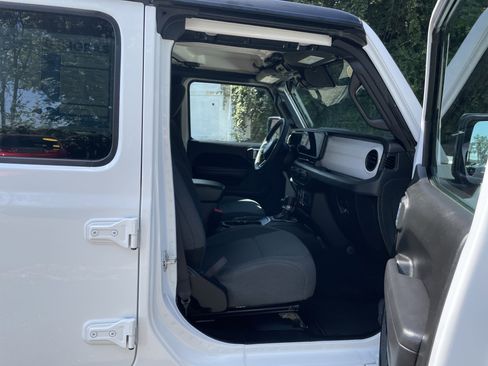 Used 2024 Jeep Wrangler Sport S w/ Convenience Group image 10