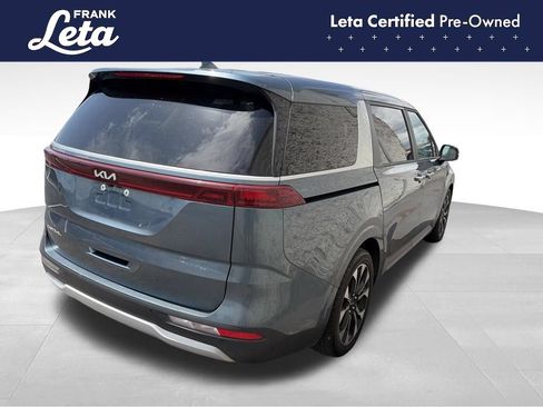 Used 2023 Kia Carnival EX FWD image 6