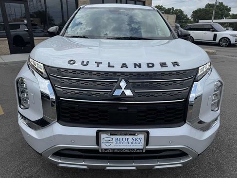 Used 2022 Mitsubishi Outlander SE AWD/4WD image 2