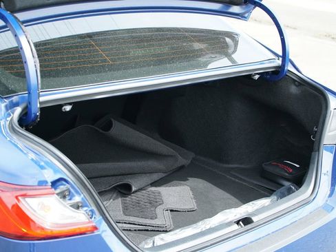 Used 2025 Toyota Camry SE image 19