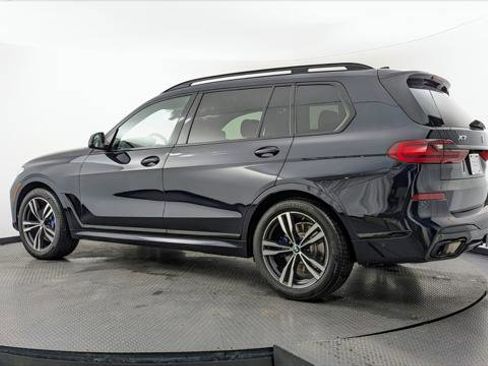 Used 2022 BMW X7 xDrive40i w/ M Sport Package AWD/4WD image 6