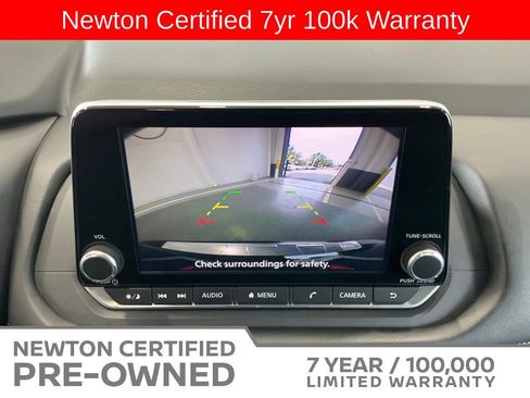 Used 2025 Nissan Rogue SV w/ SV Premium Package FWD image 9