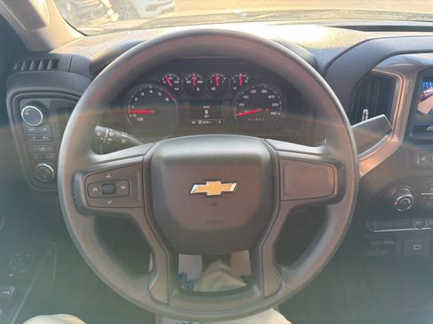 Used 2020 Chevrolet Silverado 1500 Custom w/ Custom Max Trailering Package image 16