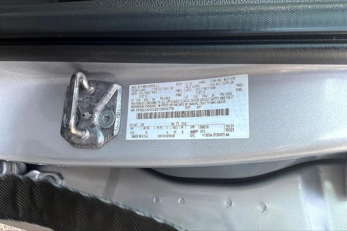 Used 2014 Ford Escape SE w/ Equipment Group 201A FWD image 16
