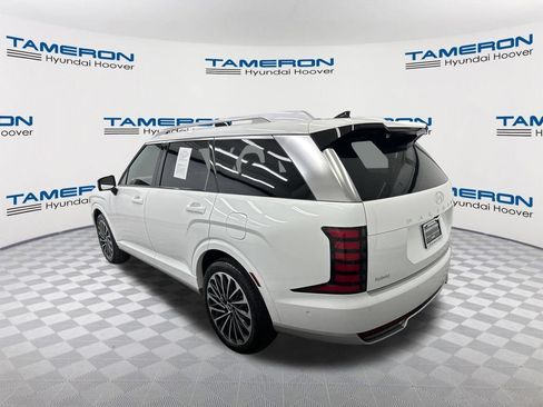 Used 2026 Hyundai Palisade Calligraphy FWD image 3