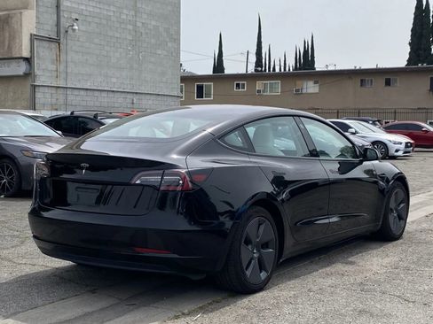 Used 2021 Tesla Model 3 Standard Range Plus RWD image 4