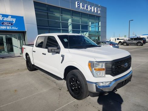 Used 2021 Ford F150 XL w/ Trailer Tow Package image 3