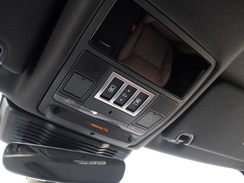New 2026 Land Rover Discovery Dynamic SE AWD/4WD image 36