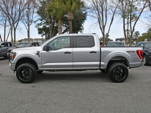 Used 2023 Ford F150 XLT image 2
