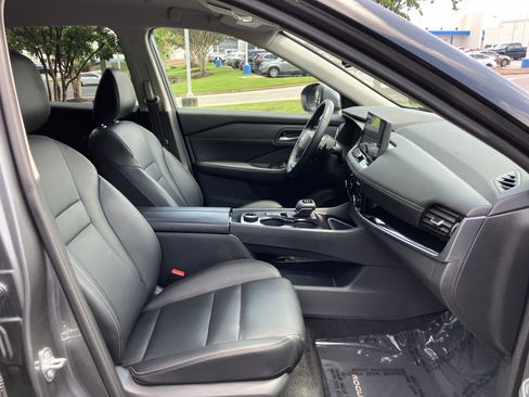 Used 2026 Nissan Rogue SL AWD/4WD image 33
